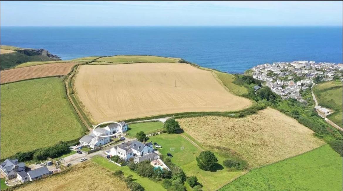 Spacious Home Sleeps 6 Short Walk To Port Isaac Village & Stunning Views Buitenkant foto