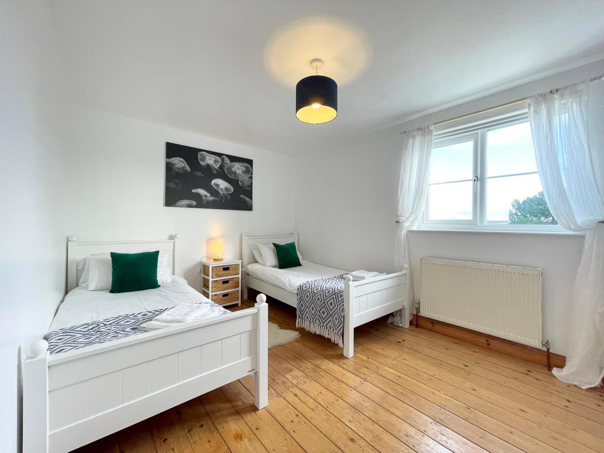 Spacious Home Sleeps 6 Short Walk To Port Isaac Village & Stunning Views Buitenkant foto
