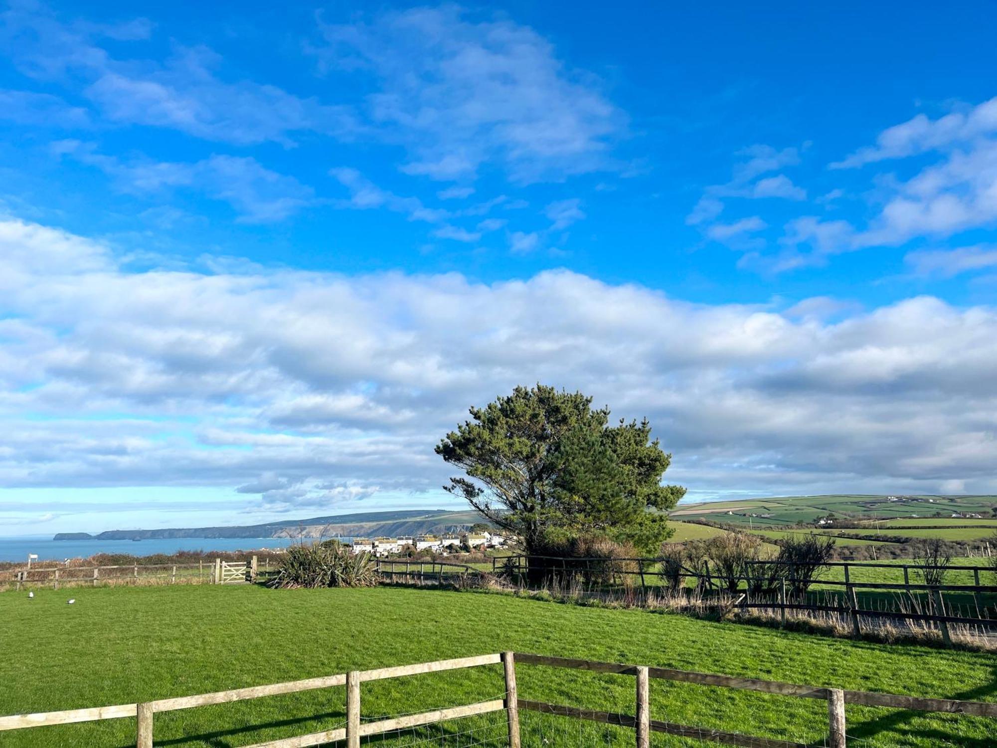 Spacious Home Sleeps 6 Short Walk To Port Isaac Village & Stunning Views Buitenkant foto